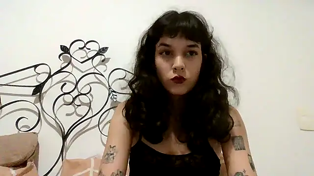 kimmykink online show from October 14, 11:49 pm