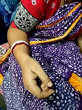 Snapshot of Priya-bhabi012 chatting on December 1, 7:13 am Priya-bhabi012 online show from December 1, 7:13 am