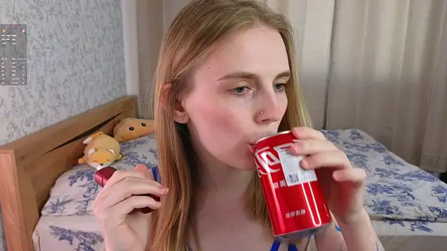 HalieCross online show from March 1, 1:07 pm