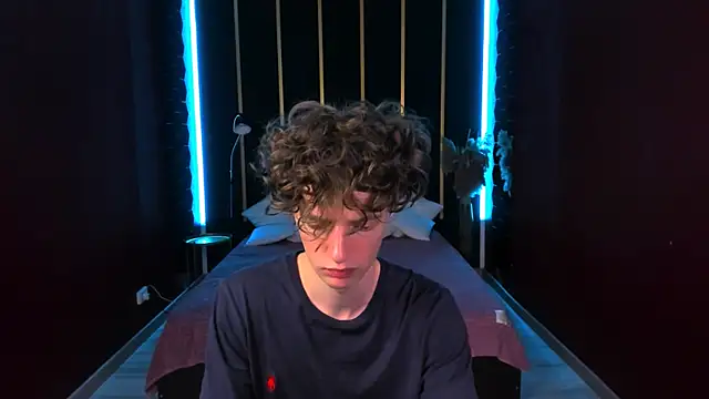 LukeSweet online show from July 20, 12:40 pm