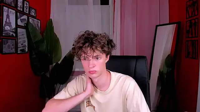 LukeSweet online show from July 22, 2:31 pm