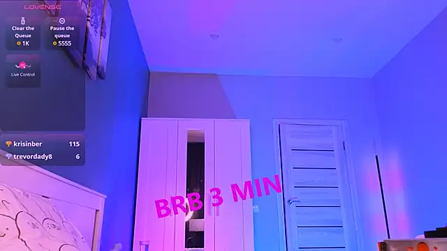 Snapshot of -EveStone- chatting on December 22, 6:39 am -EveStone- online show from December 22, 6:39 am