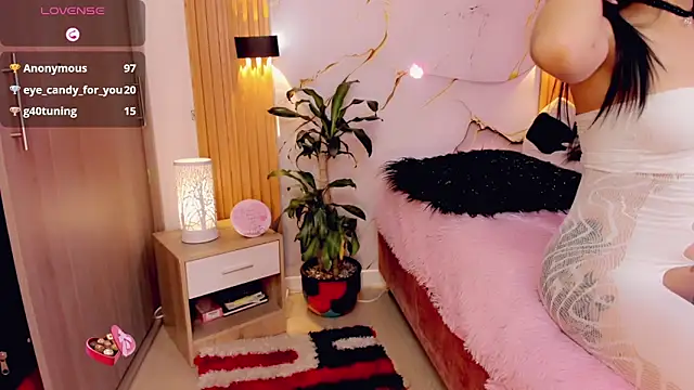 BrendaSquirtx online show from January 8, 5:37 pm