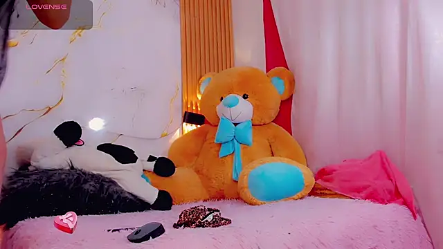 BrendaSquirtx online show from February 26, 5:39 pm