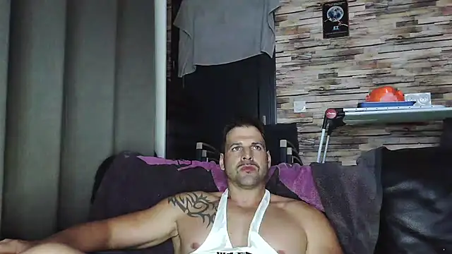 XxBigboybandxX online show from November 14, 7:23 pm