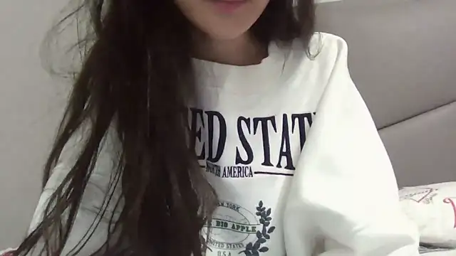 Snapshot of sweetiebunny22 chatting on September 9, 9:47 pm sweetiebunny22 online show from September 9, 9:47 pm