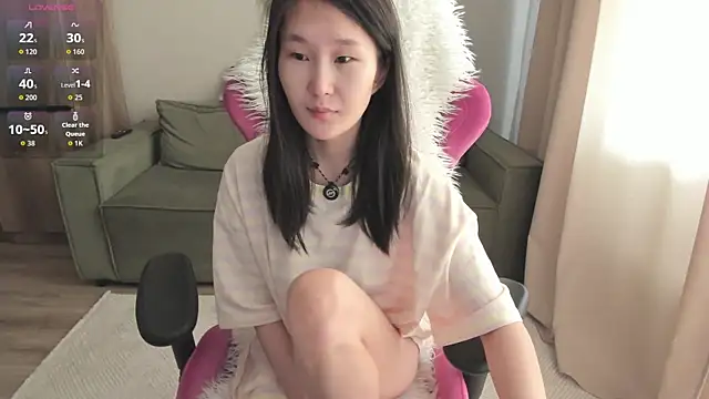 Snapshot of sweetiebunny22 chatting on August 4, 5:21 am sweetiebunny22 online show from August 4, 5:21 am
