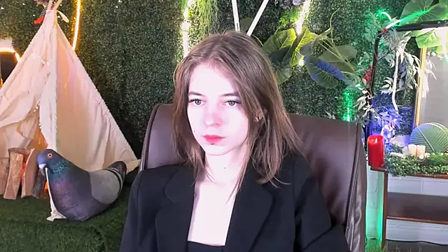 Snapshot of TinaDavil chatting on February 26, 2:14 pm TinaDavil online show from February 26, 2:14 pm