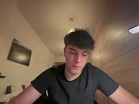 Snapshot of Pablogn24 chatting on February 22, 9:15 pm Pablogn24 online show from February 22, 9:15 pm