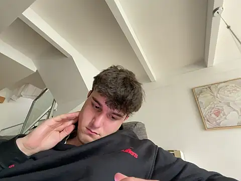 Snapshot of Pablogn24 chatting on March 13, 5:08 pm Pablogn24 online show from March 13, 5:08 pm