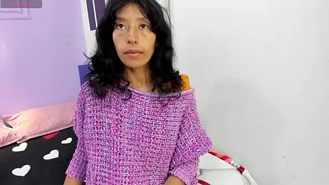 karolinee 66  online show from December 4, 3:27 am