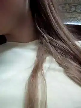 Snapshot of Ekaterina27 chatting on July 6, 8:55 am Ekaterina27 online show from July 6, 8:55 am
