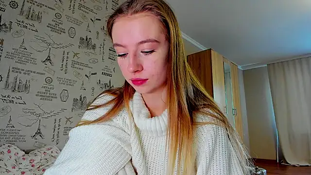 minidivaa  online show from January 17, 11:59 am