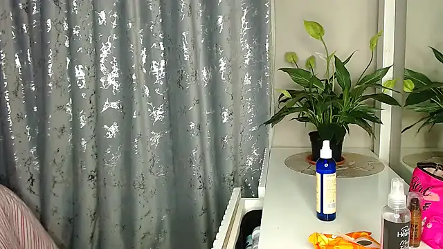 MissBigNipples online show from June 6, 3:00 am