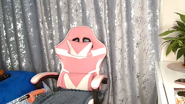 MissBigNipples online show from July 28, 2:40 am