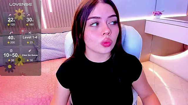 Snapshot of Sexy_paradise18_ chatting on May 8, 3:12 am Sexy paradise18 online show from May 8, 3:12 am