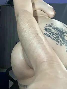 Snapshot of Libia_James chatting on March 22, 1:32 am Libia James online show from March 22, 1:32 am