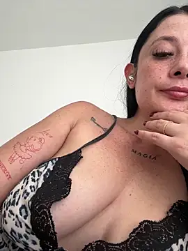 Libia James online show from June 21, 5:04 pm