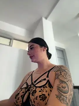 Libia James online show from July 6, 7:27 pm