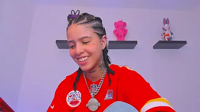 Gangster Girl online show from February 27, 9:58 pm