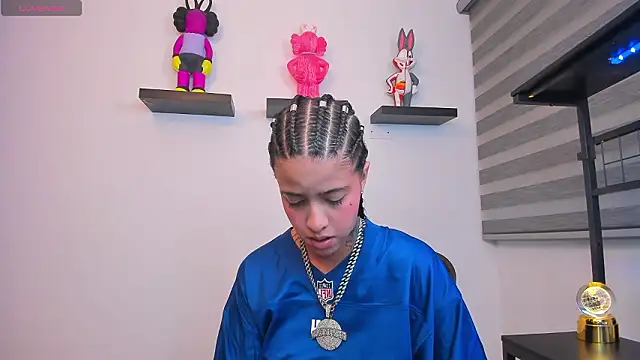 Gangster Girl online show from March 19, 2:59 am