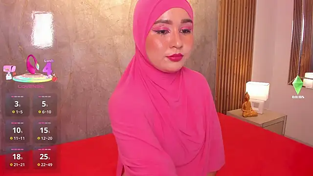 Snapshot of SamiQuest chatting on October 22, 4:24 am SamiQuest online show from October 22, 4:24 am