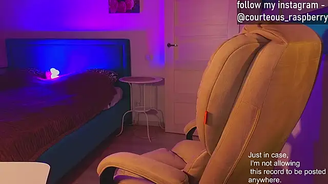 courteous raspberrry online show from January 28, 3:14 pm