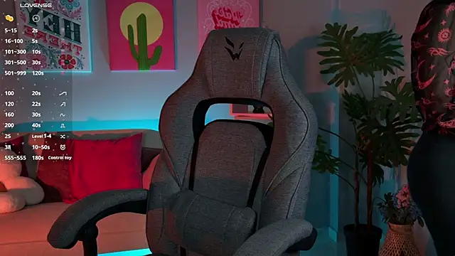 Snapshot of Lana__May chatting on November 14, 9:30 am Lana May online show from November 14, 9:30 am