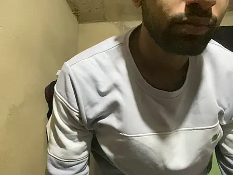 Snapshot of GaaTto chatting on February 11, 11:54 am GaaTto online show from February 11, 11:54 am