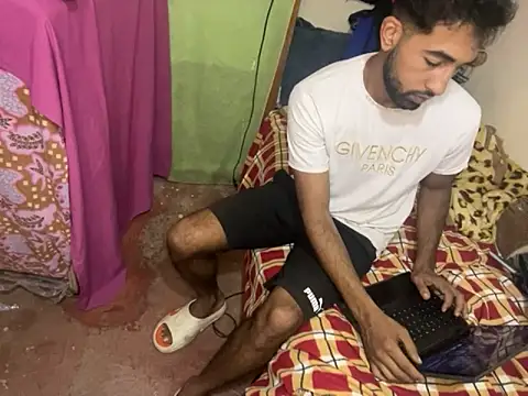 Snapshot of GaaTto chatting on October 21, 3:02 pm GaaTto online show from October 21, 3:02 pm