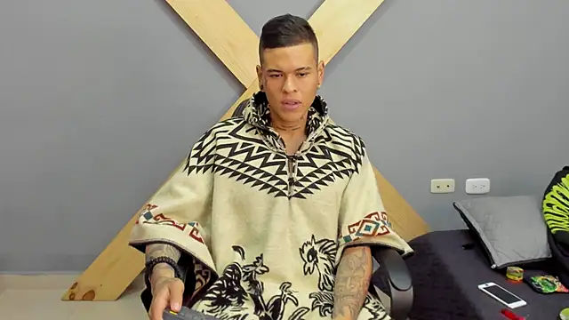 Snapshot of jamesinked_ chatting on December 23, 5:32 pm jamesinked  online show from December 23, 5:32 pm