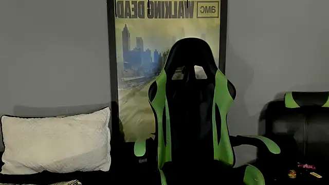 Snapshot of jamesinked_ chatting on March 22, 5:31 pm jamesinked  online show from March 22, 5:31 pm