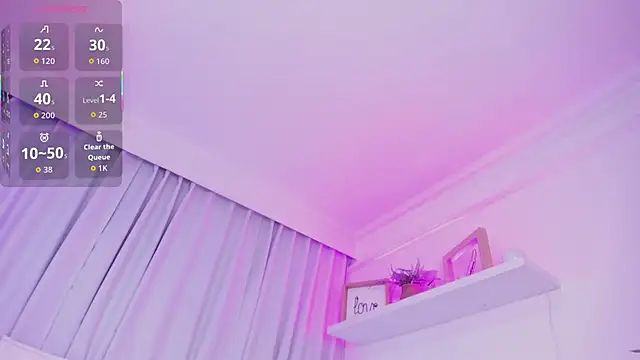 Snapshot of susyy7 chatting on October 24, 7:32 pm susyy7 online show from October 24, 7:32 pm