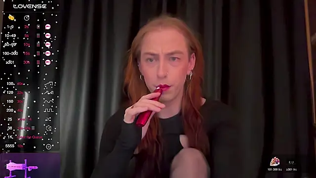 Avril Pearly  online show from November 27, 2:30 pm