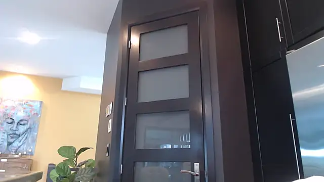 Snapshot of Toy-Daddy chatting on March 5, 8:10 pm Toy-Daddy online show from March 5, 8:10 pm