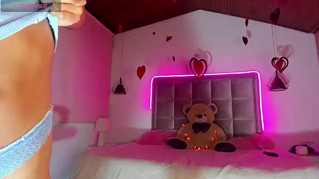 Snapshot of Melody_Ds chatting on February 22, 12:49 am Melody Ds online show from February 22, 12:49 am