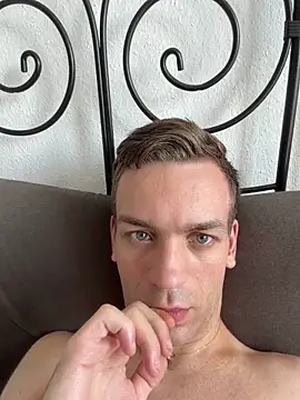 nickdtr online show from July 2, 8:31 am