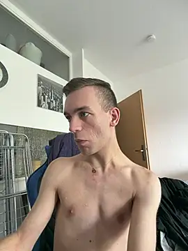 nickdtr online show from July 31, 10:47 am