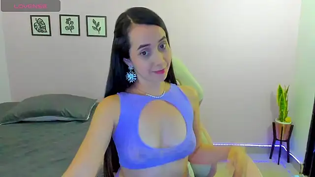 sophie pazz online show from January 6, 10:45 pm