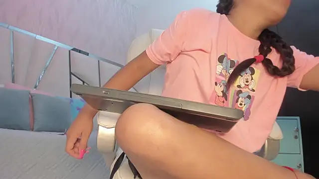 Victoriaa millers online show from July 20, 12:51 pm