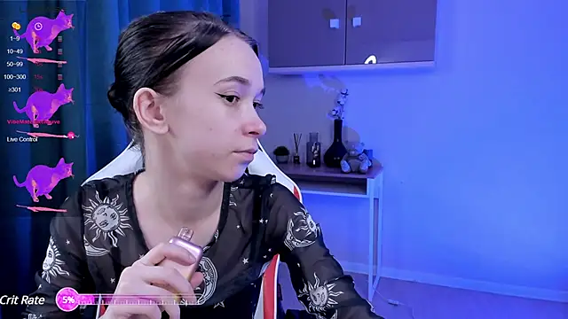 Snapshot of LilithStrangfor chatting on December 7, 4:42 am LilithStrangfor online show from December 7, 4:42 am