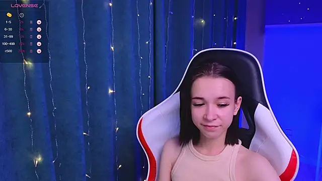 Snapshot of LilithStrangfor chatting on December 30, 11:49 pm LilithStrangfor online show from December 30, 11:49 pm