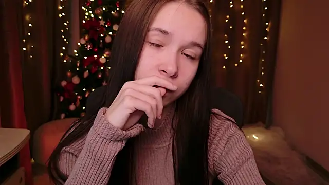 Snapshot of LilithStrangfor chatting on January 9, 9:27 pm LilithStrangfor online show from January 9, 9:27 pm