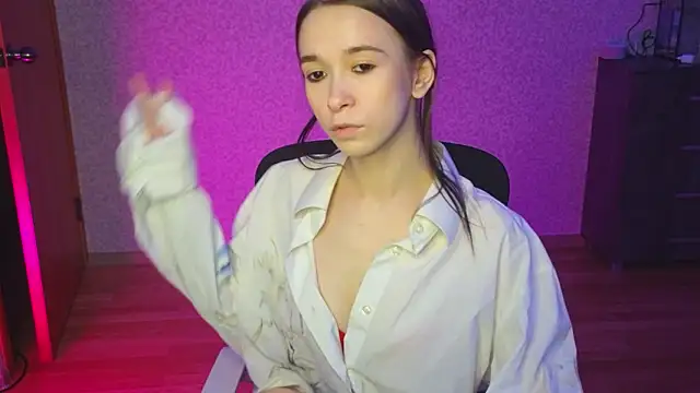 Snapshot of LilithStrangfor chatting on February 27, 10:43 pm LilithStrangfor online show from February 27, 10:43 pm