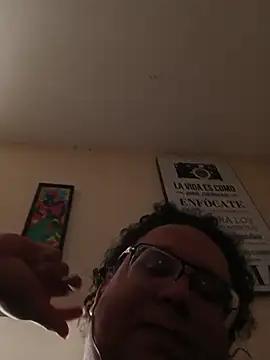 Snapshot of beautiful_hands_ chatting on December 5, 3:41 pm beautiful hands online show from December 5, 3:41 pm