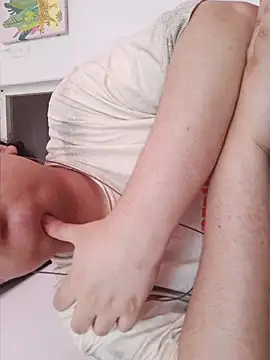 beautiful hands  online show from April 27, 9:24 pm