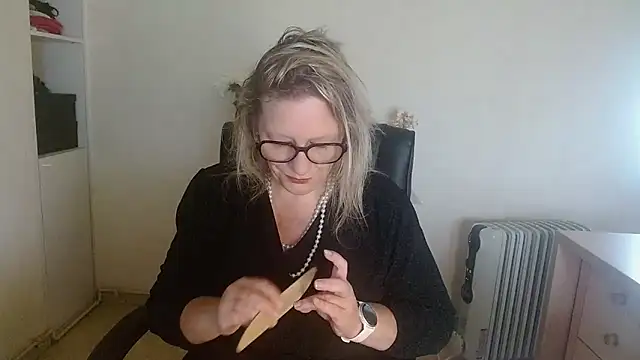 Silkesquirt online show from October 22, 7:52 am