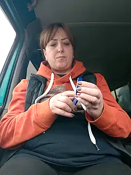 Snapshot of larylary6969 chatting on February 20, 12:47 pm larylary6969 online show from February 20, 12:47 pm