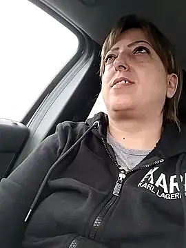 Snapshot of larylary6969 chatting on October 6, 9:07 am larylary6969 online show from October 6, 9:07 am