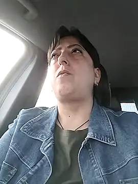 Snapshot of larylary6969 chatting on October 23, 9:19 am larylary6969 online show from October 23, 9:19 am